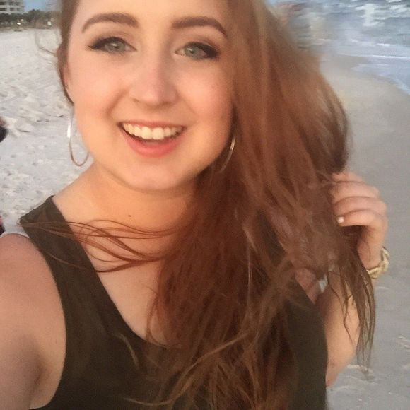 Meet your Posher, Taylor - Picture 1 of 1